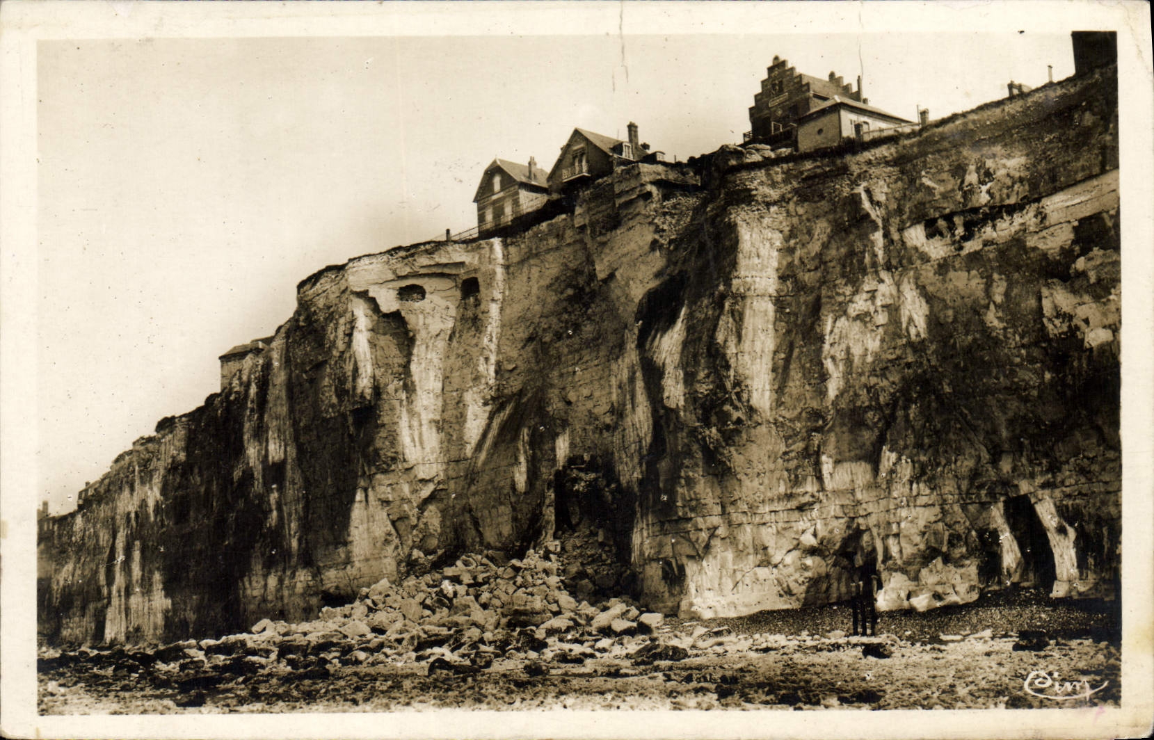 CPA Onival sur Mer (Somme) Les Falaises