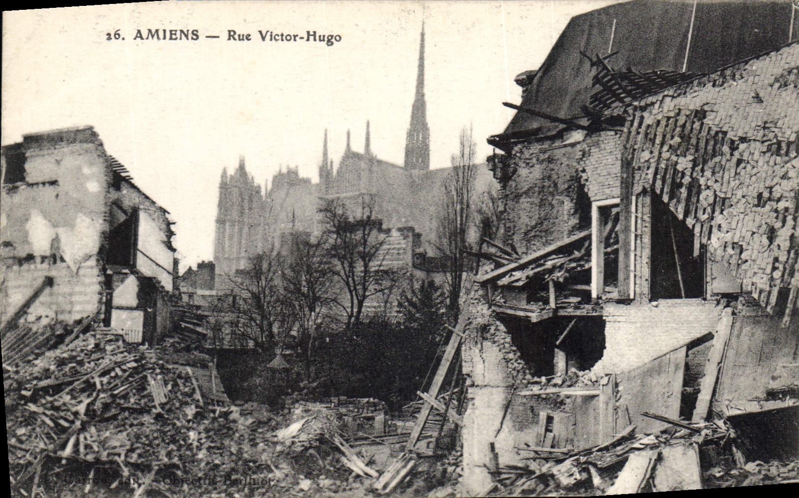 CPA Amiens Rue Victor Hugo