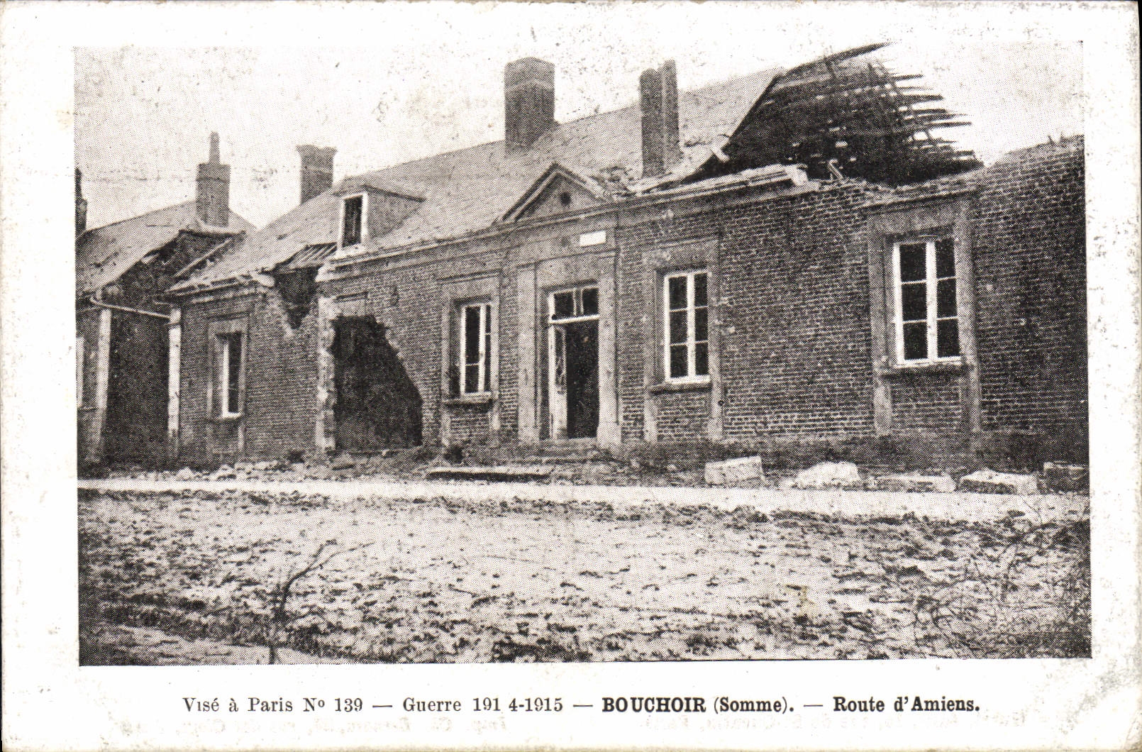 CPA Bouchoir (Somme) Route d'Amiens