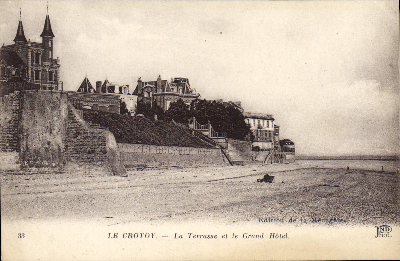 CPA Le Crotoy La Terrasse et le Grand Hotel