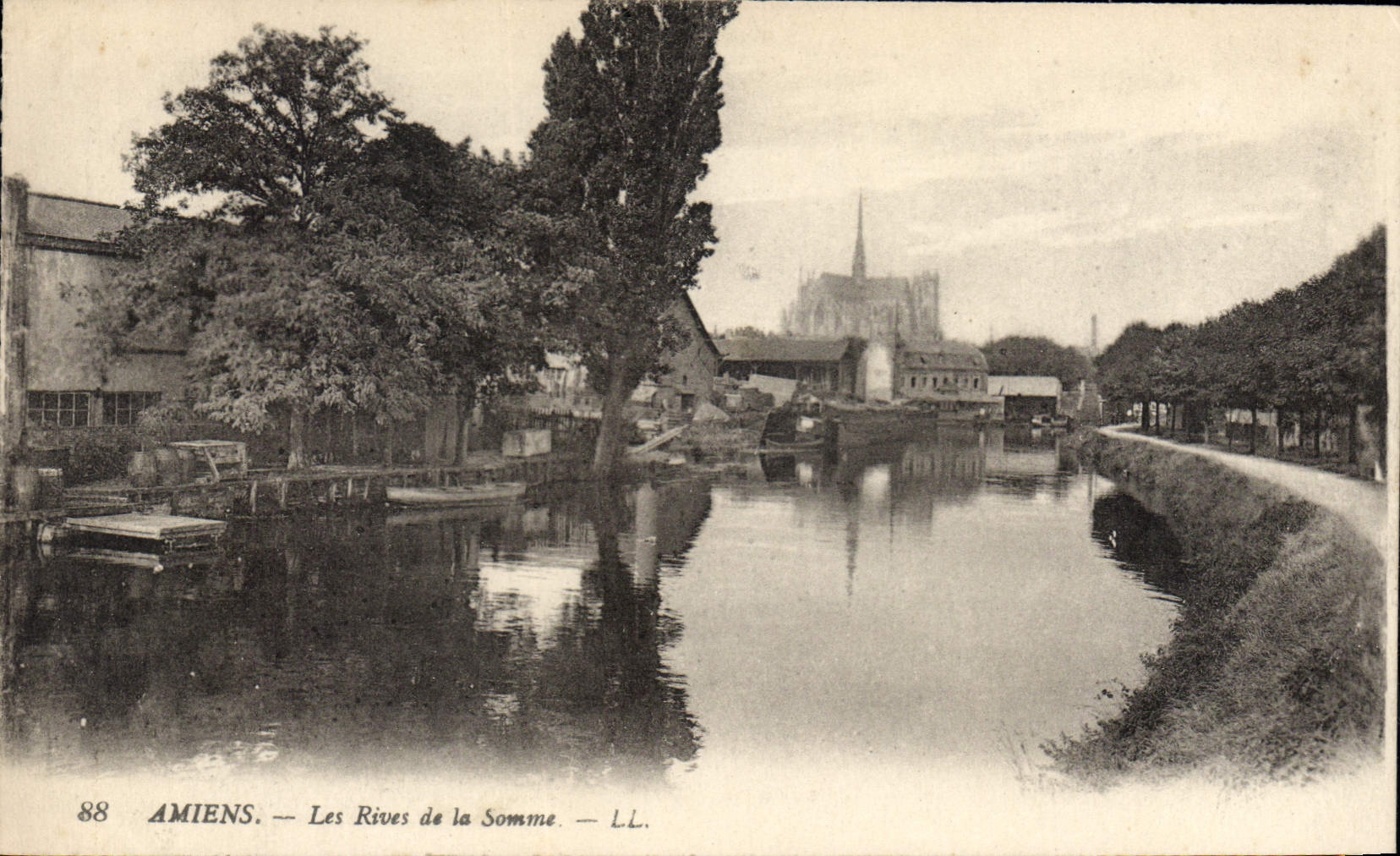 CPA Amiens Les Rives de la Somme