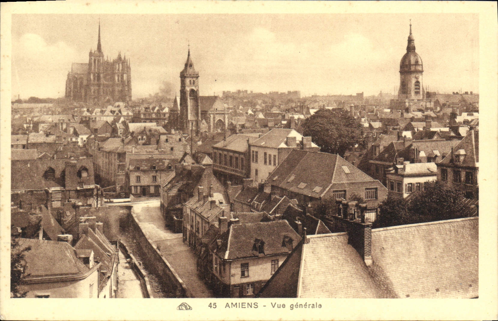 CPA Amiens Vue generale