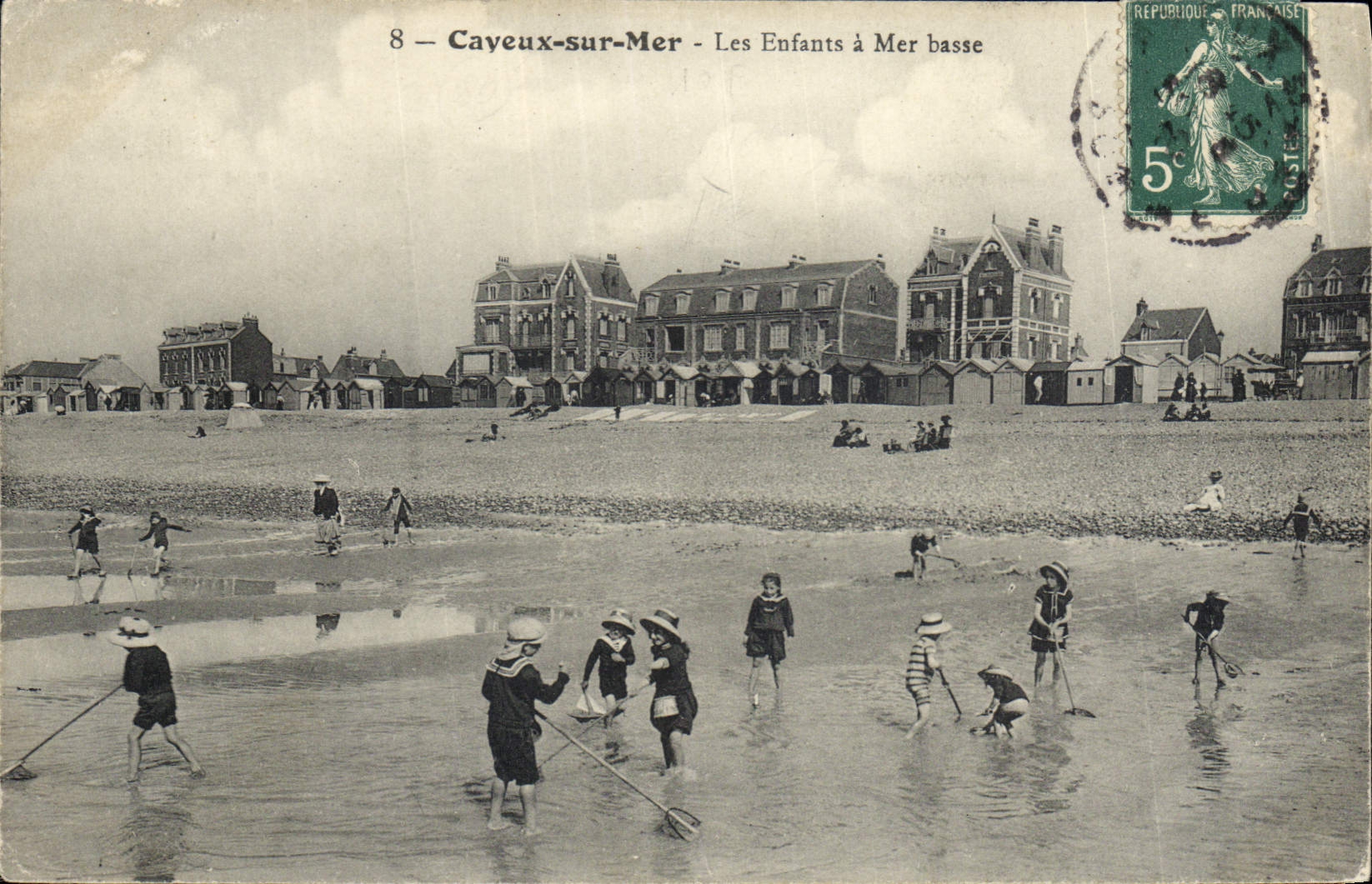 CPA Cayeux sur Mer Les Enfants a Mer basse