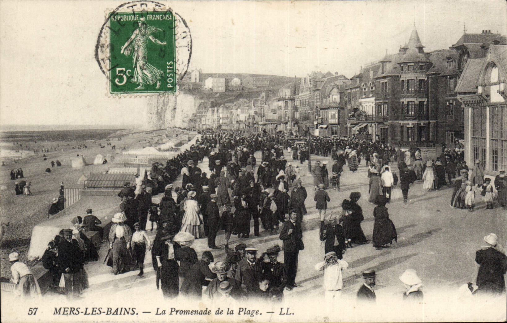 CPA Mers les Bains La Promenade de la Plage