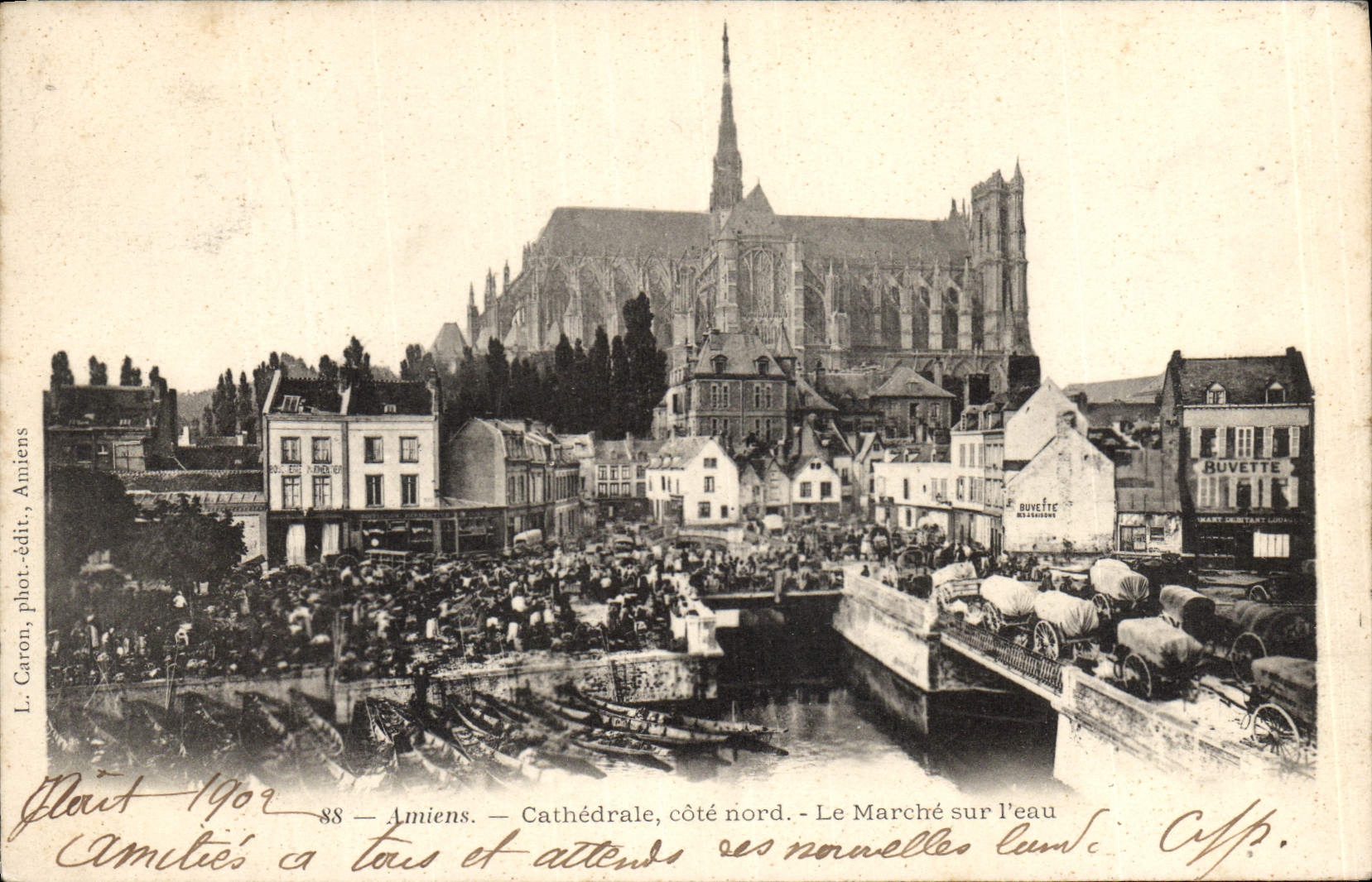 CPA Amiens Cathedrale cote nord Le Marche sur l'eau
