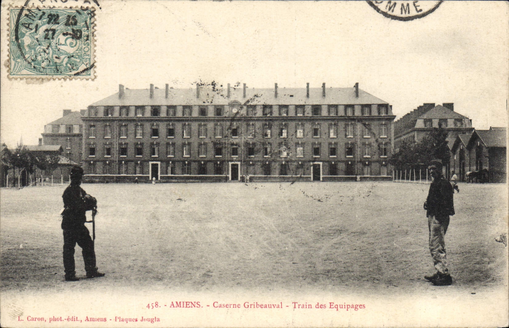 CPA Amiens Caserne Griheauval Train des Equipages