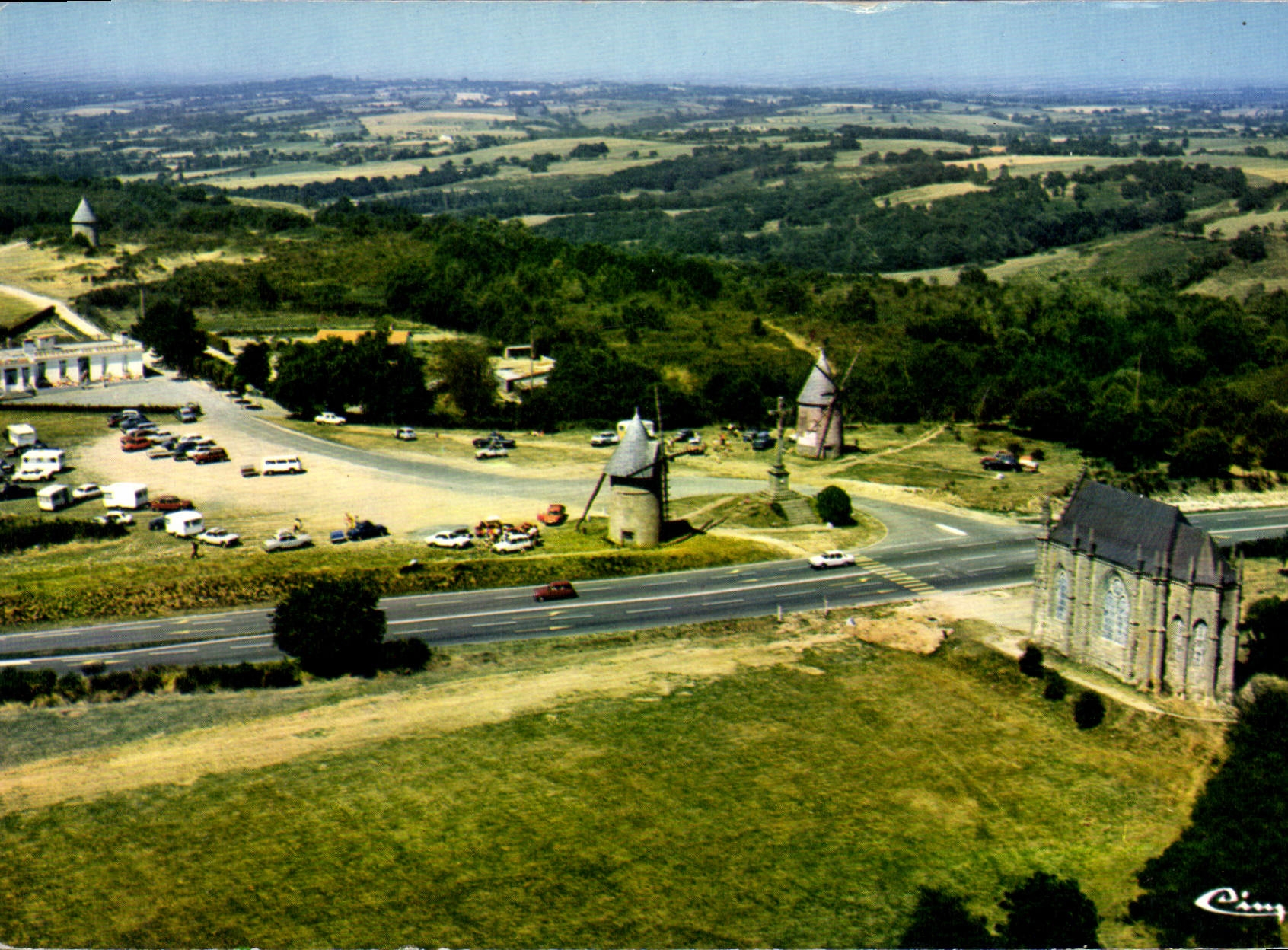 CPSM Environs des Herbiers moulins Mont des Alouettes