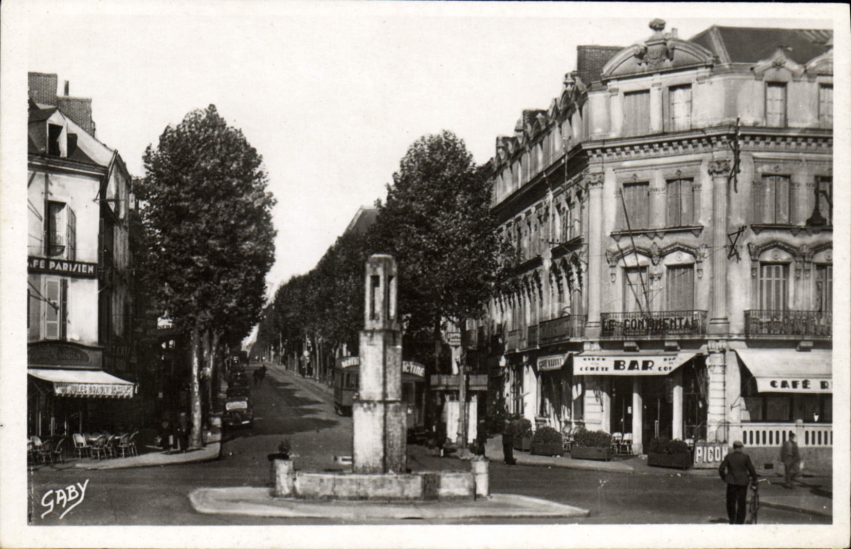 CPA Le Mans Avenue Thiers 