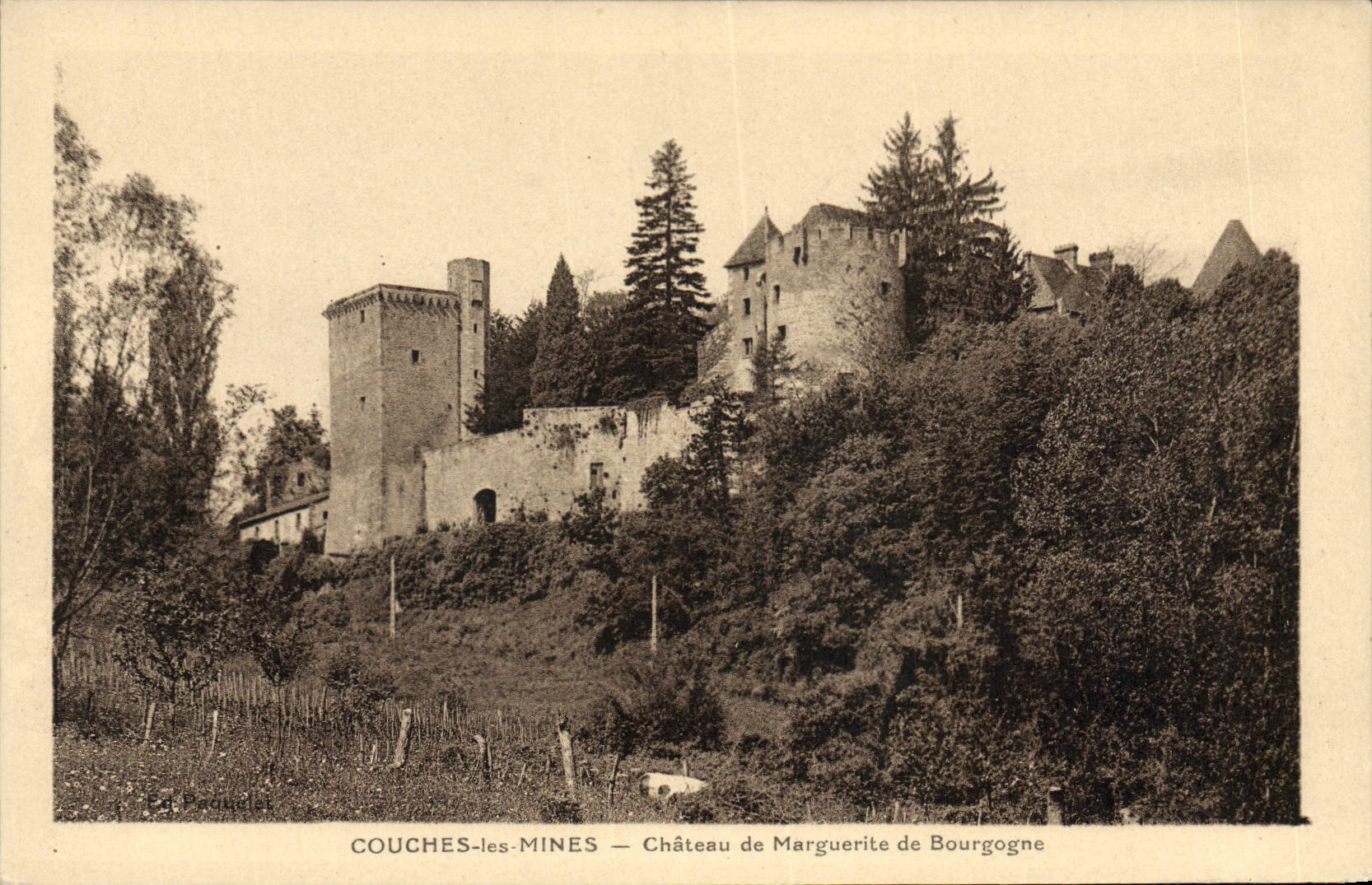 CPA Couches les Mines Chateau de Marguerite de Bourgogne