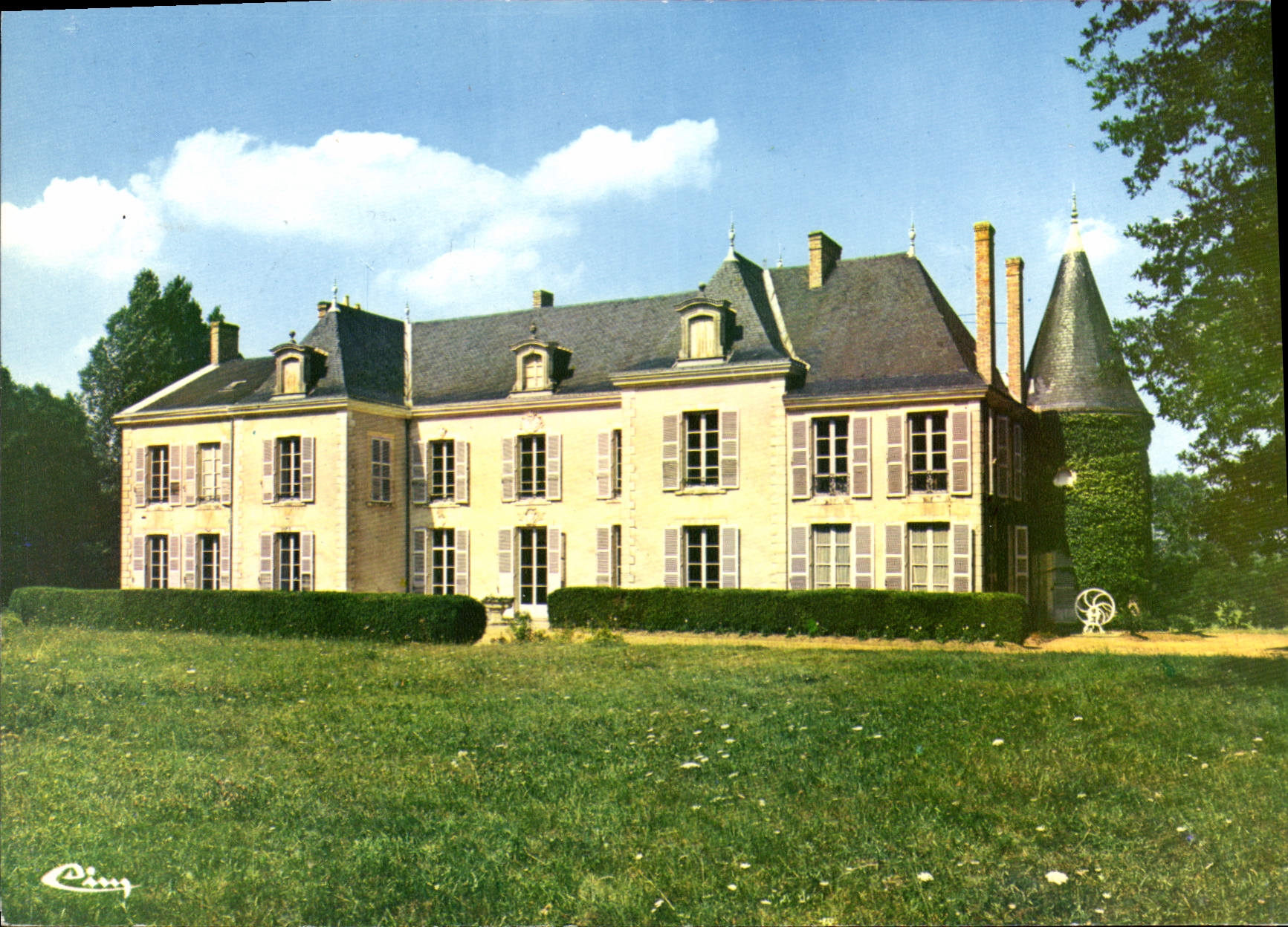 CPSM La Chapelle St Remy Sarthe Chateau de Courvalain