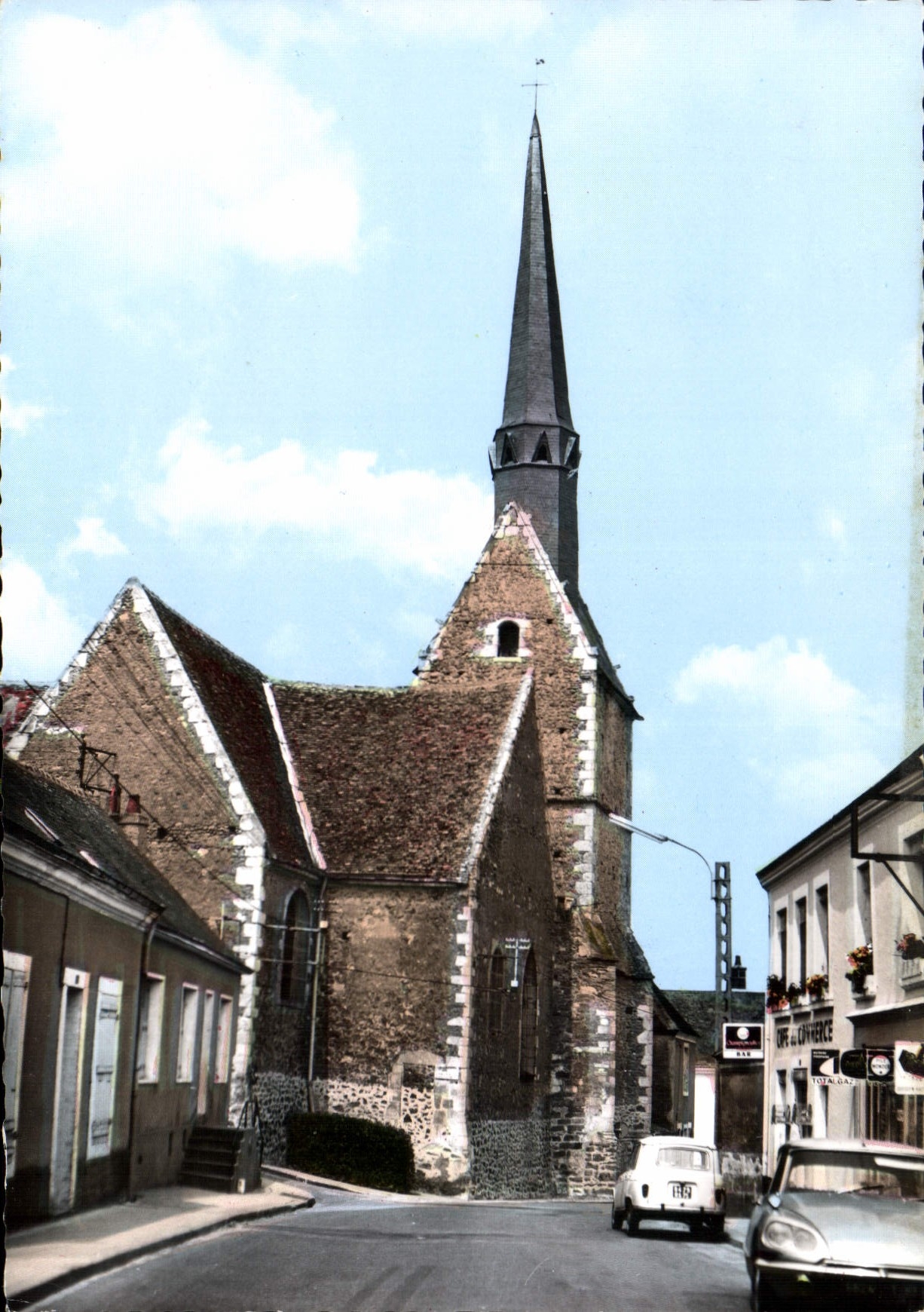 CPSM Dollon Sarthe L'Eglise 