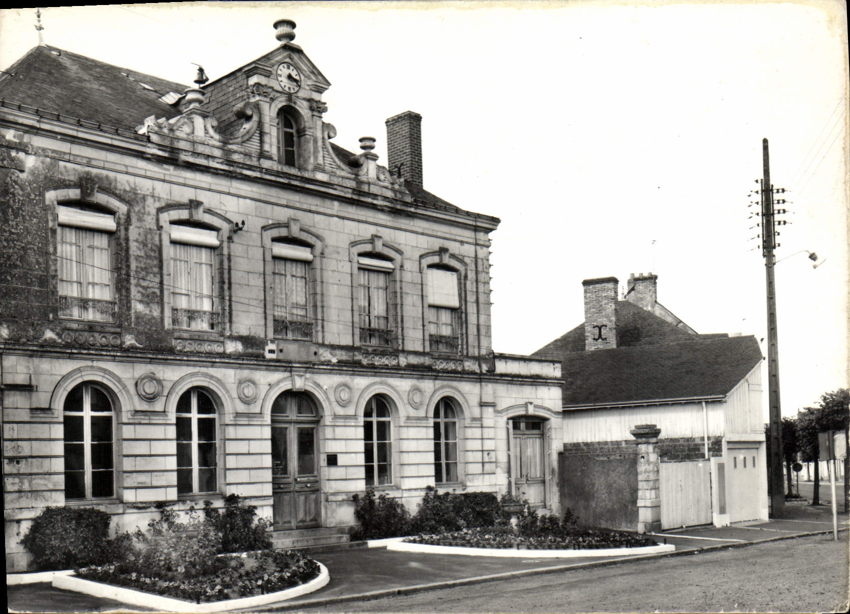 CPSM Cerans Foulletourte La Mairie