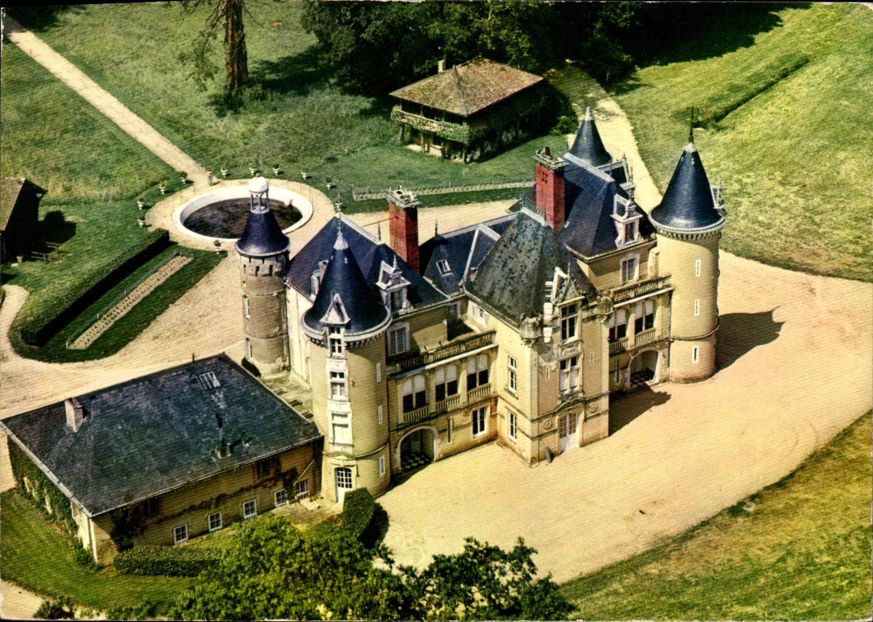 CPSM Courcelles la Foret Sarthe Le chateau