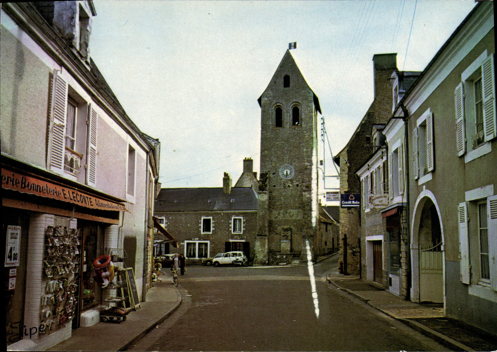 CPSM Parce Sarthe Tour de l'ancienne eglise 