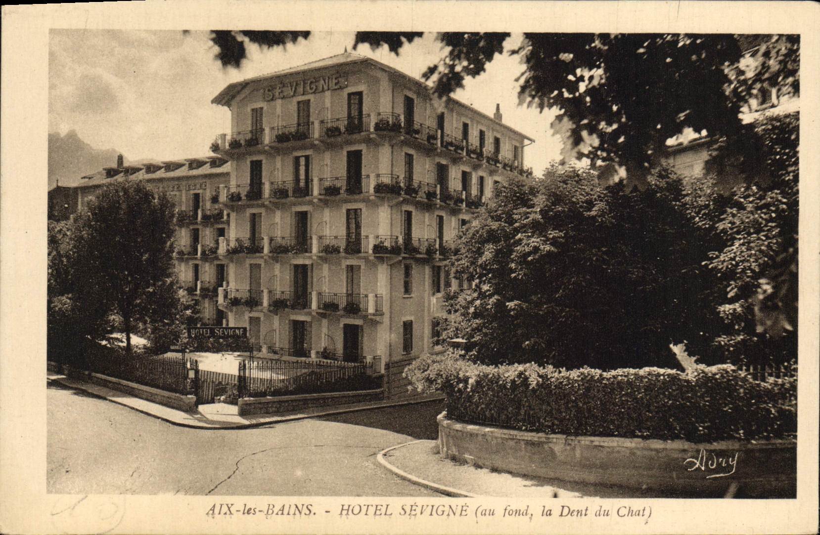 CPA Aix les Bains hotel Sevigne au fond la Dent du Chat