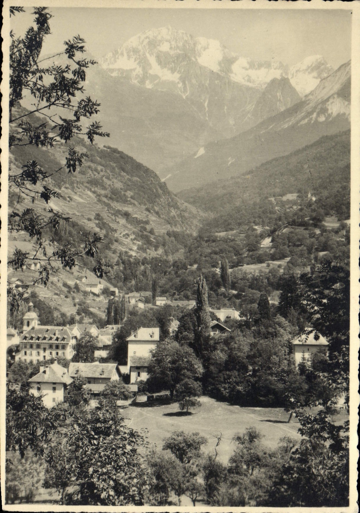 CPSM En Savoie Brides les Bains