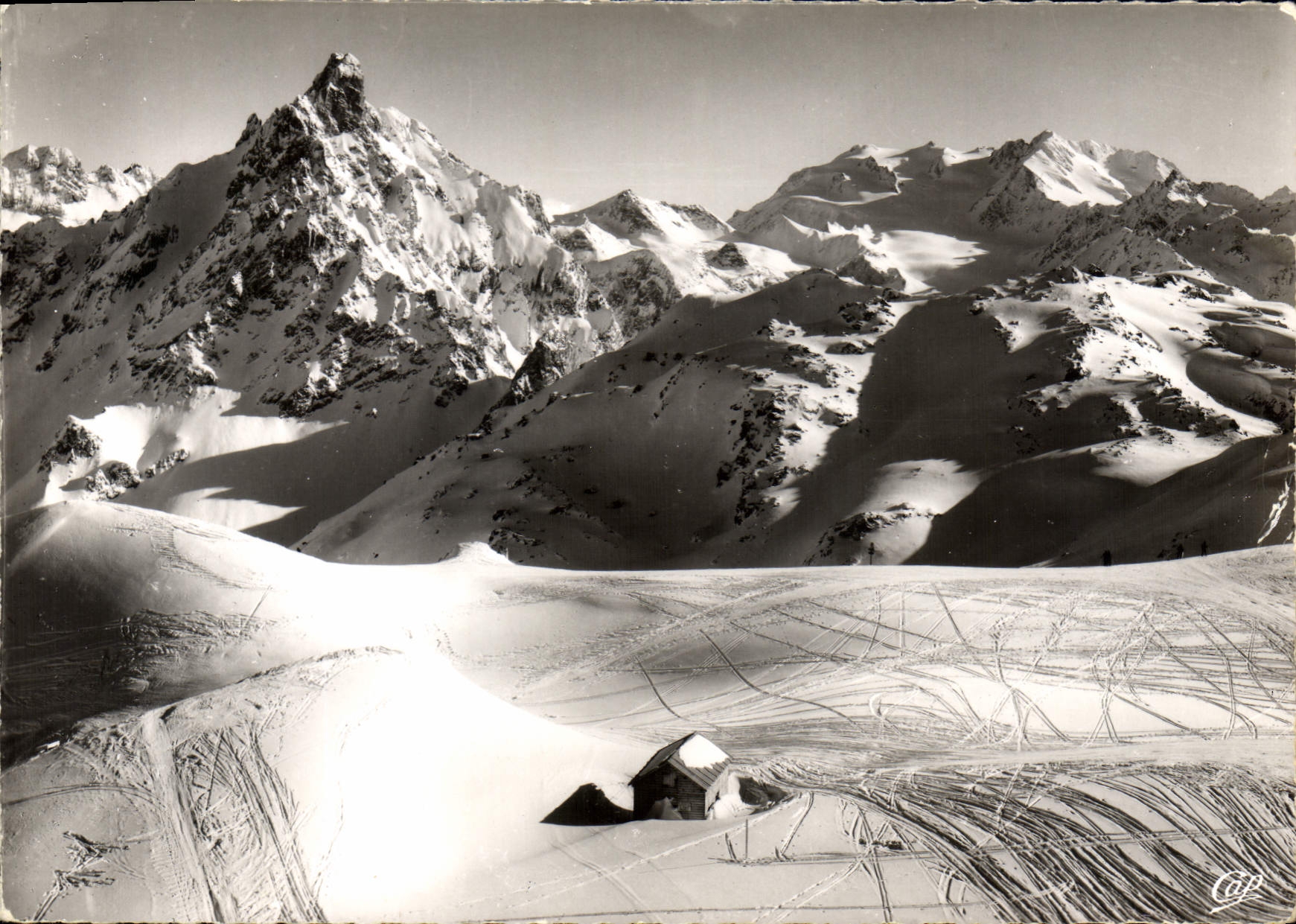 CPSM Courchevel Moriond l'Aiguille du Fruit et le Dome de Poiset vue du sommet de la Saulire