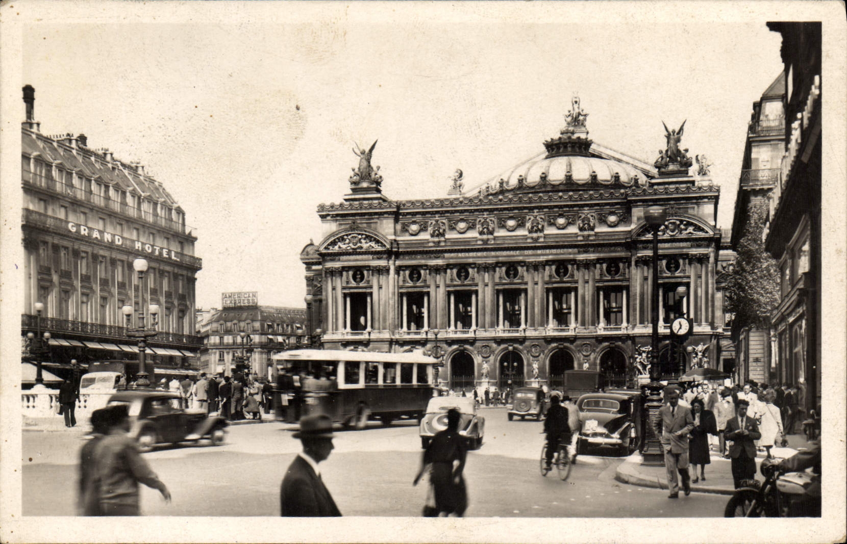 CPA Paris L'Opera et la Place 