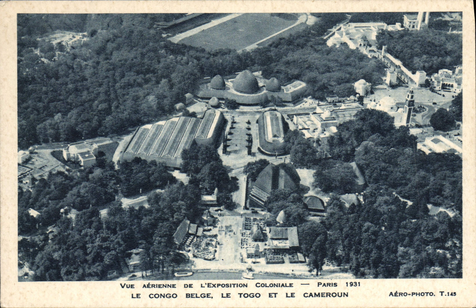 CPA Vue Aerienne de l'Exposition Coloniale Paris