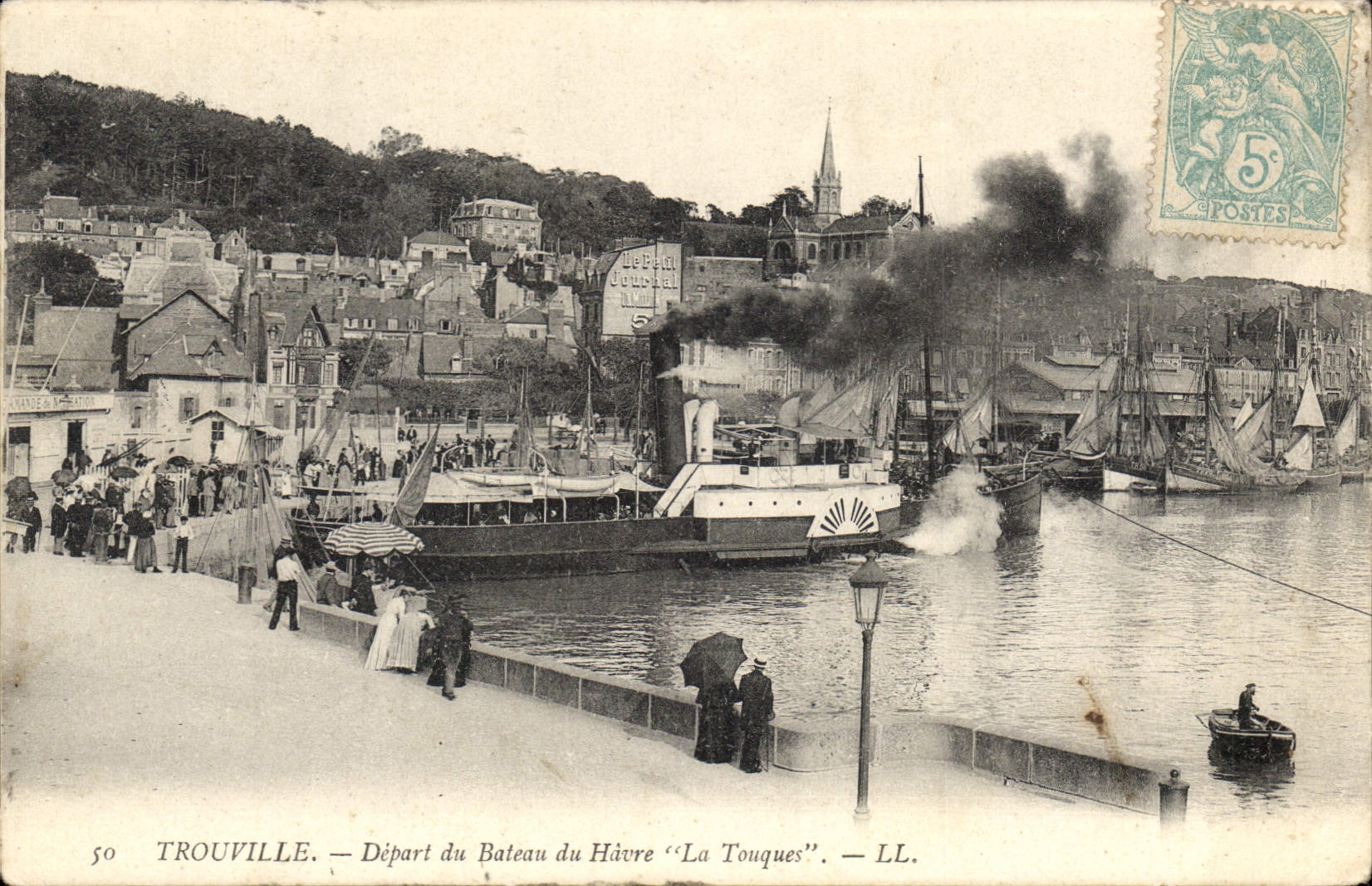 CPA Trouville Depart du Bateau du Havre La Touques