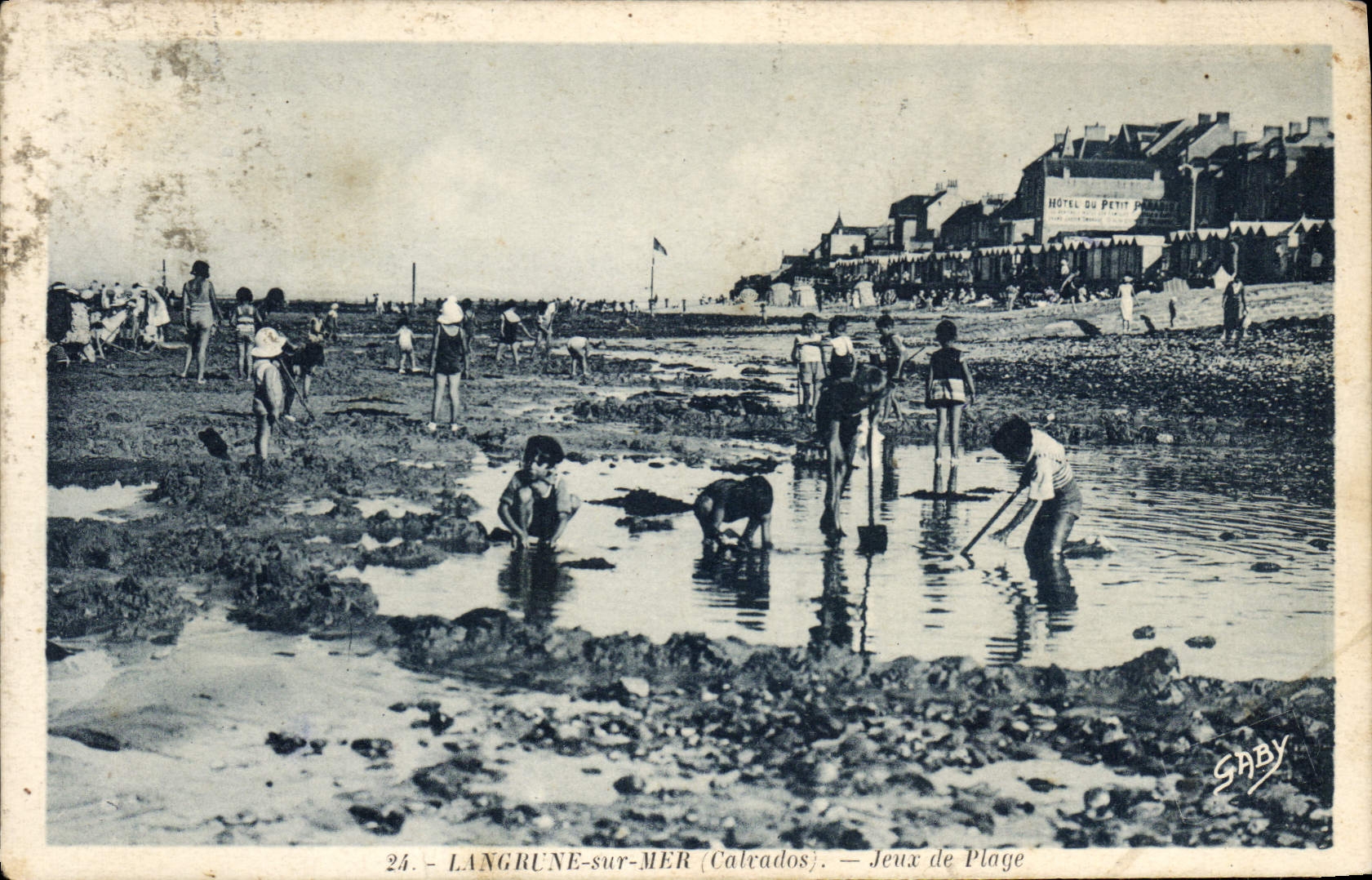 CPA Langrune sur Mer Calvados Jeux de Plage