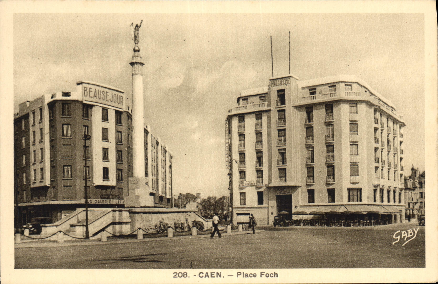 CPA Caen Place Foch 