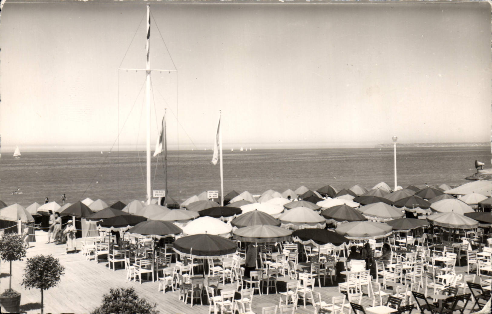 CPA Deauville Plage Fleurie Le Bar du Soleil
