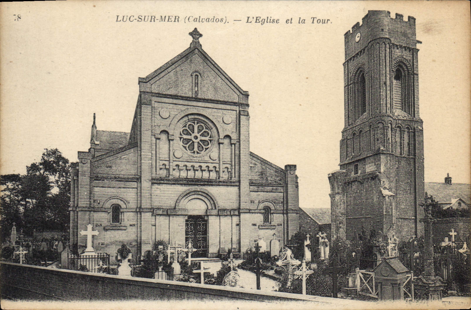 CPA Luc sur Mer Calvados L'Eglise et la Tour