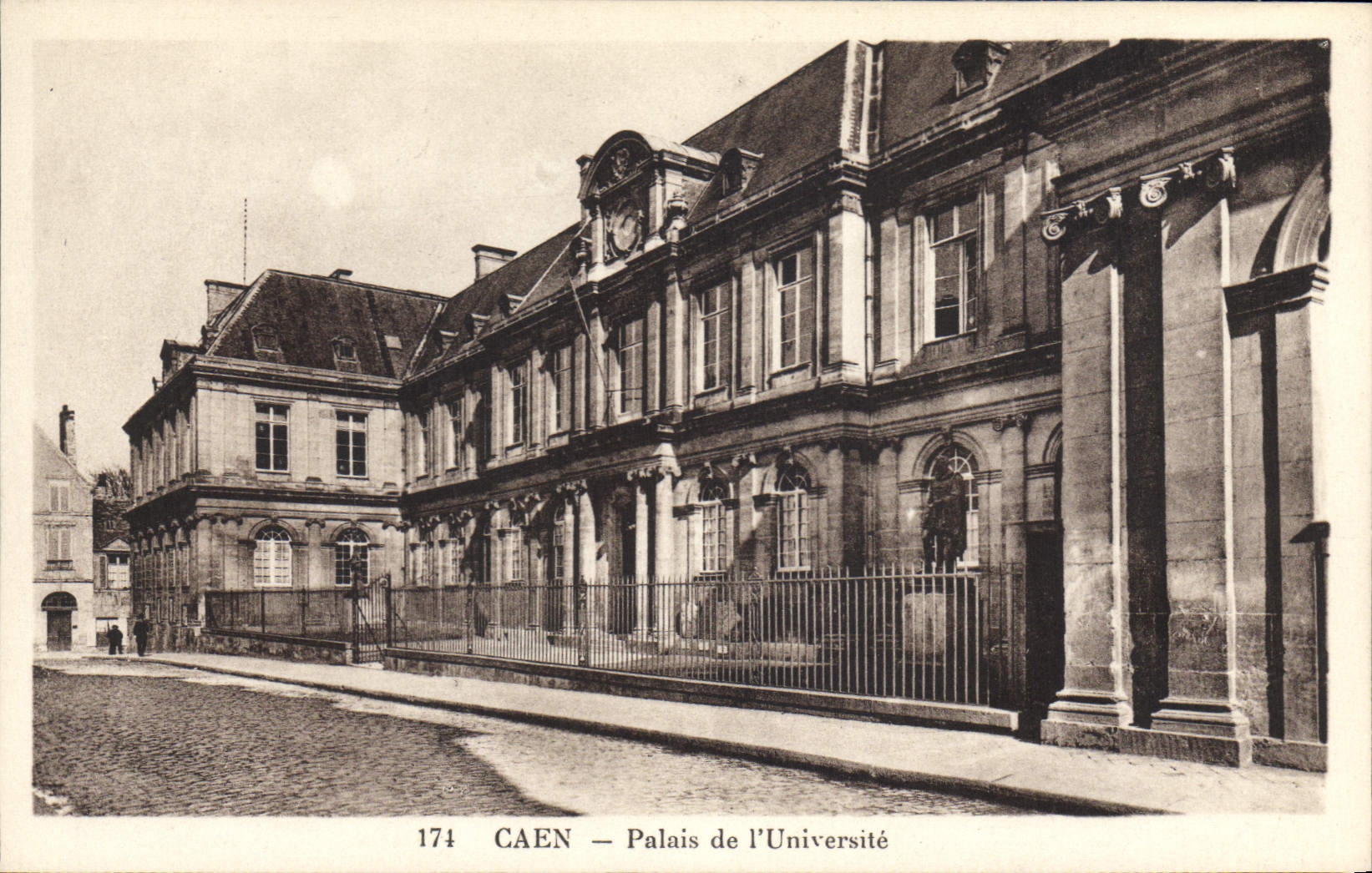CPA Caen Palais de l'Universite 