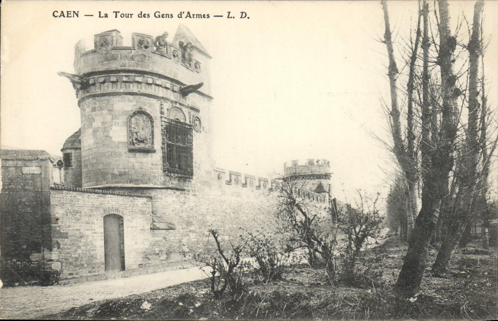 CPA Caen La Tour des Gens d'Armes 
