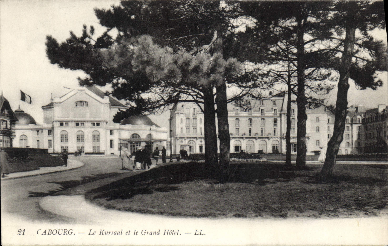 CPA Cabourg Le Kursaal et le Grand Hotel