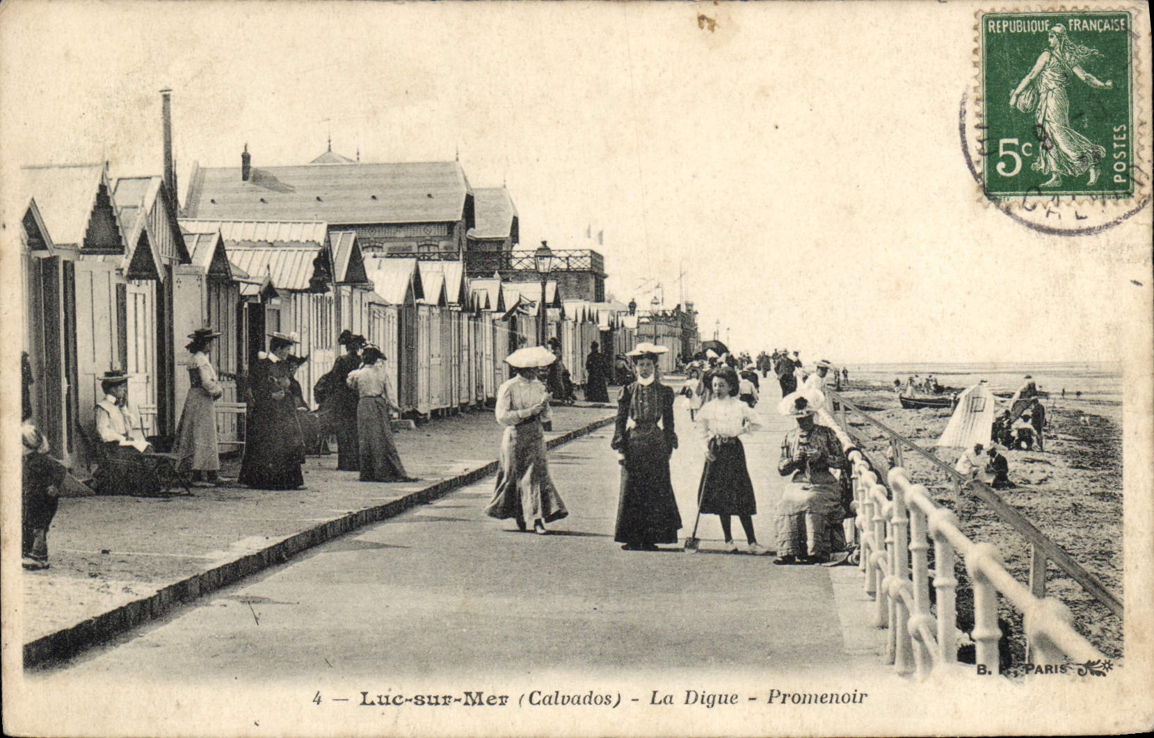 CPA Luc sur Mer Calvados la Digue Promenoir