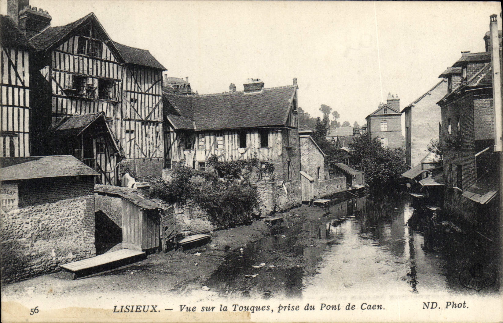 CPA Lisieux vue sur la Touques prise du pont de Caen