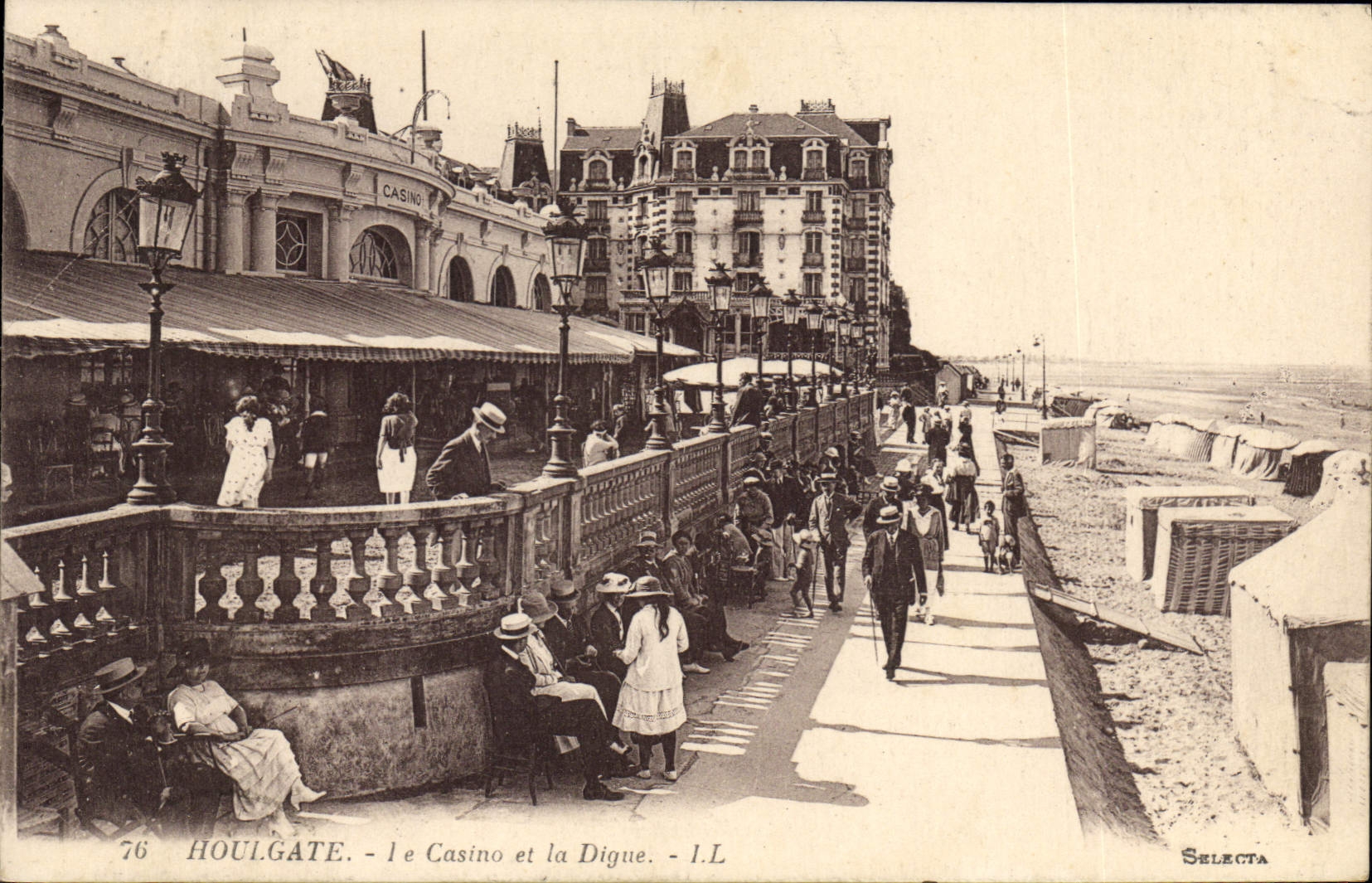 CPA Houlgate le casino et la Digue 