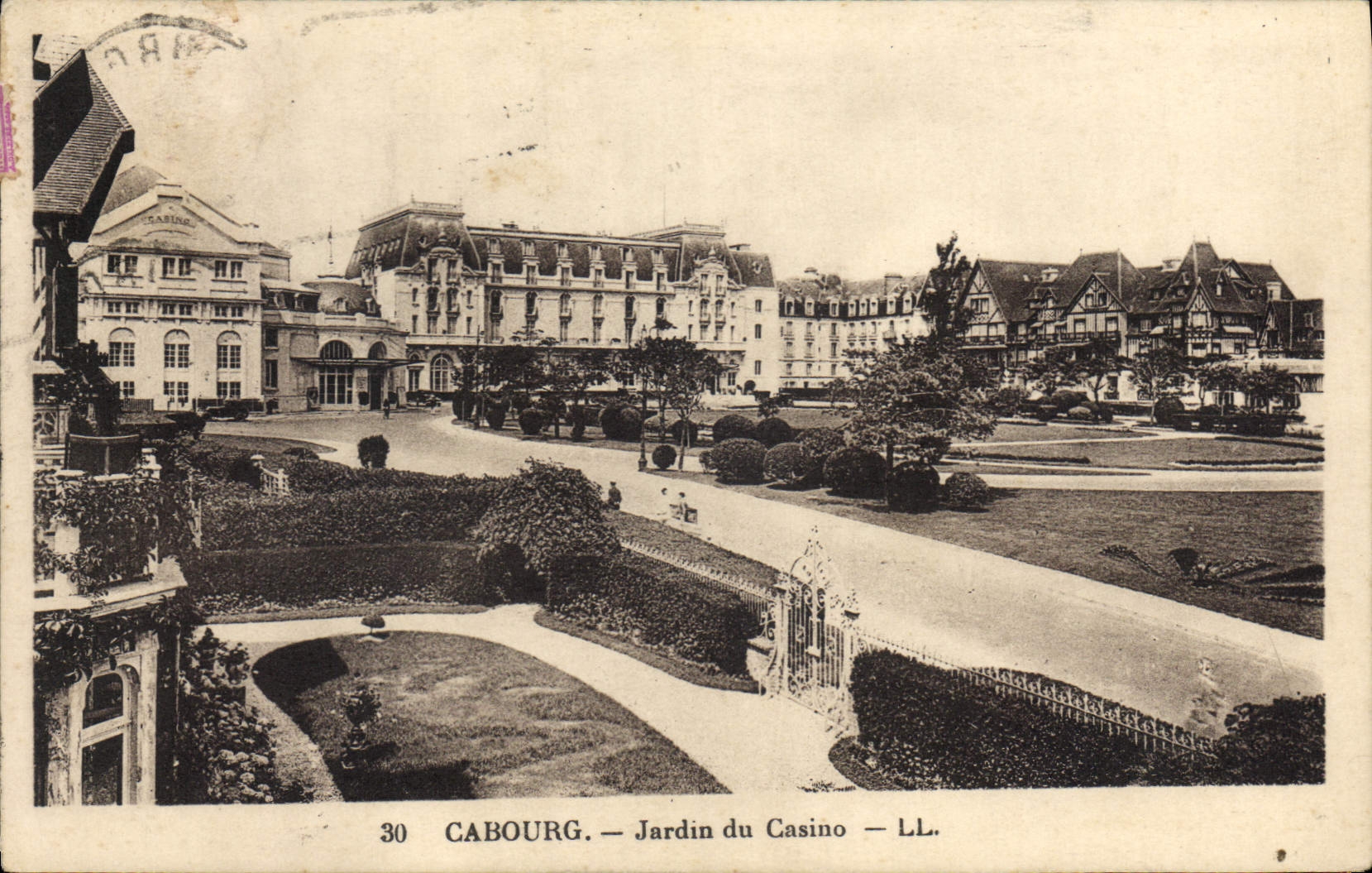 CPA Cabourg jardin du casino 