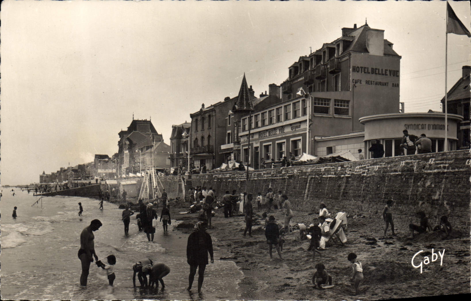 CPA St Aubin sur Mer Calvados la plage