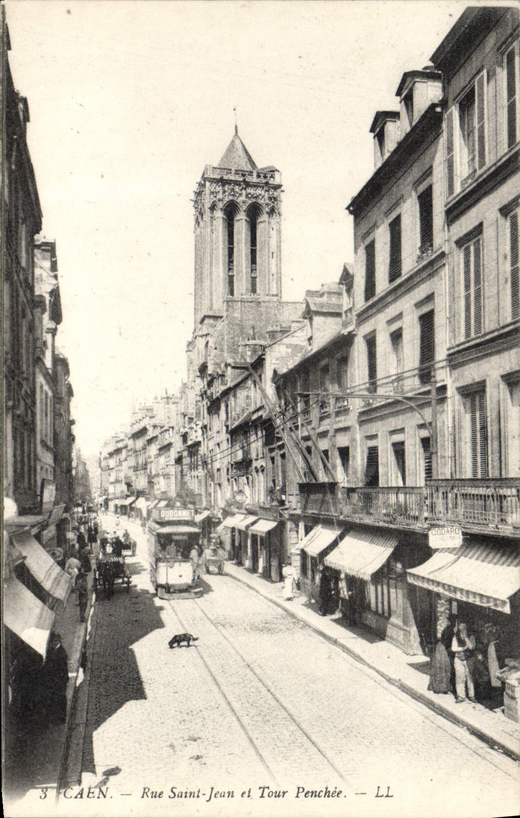 CPA Caen Rue Saint Jean et tour Penchee 