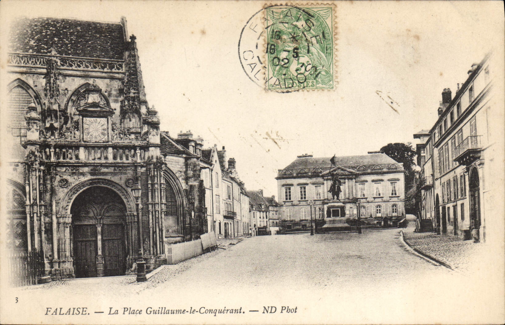 CPA Falaise la place Guillaume le Conquerant
