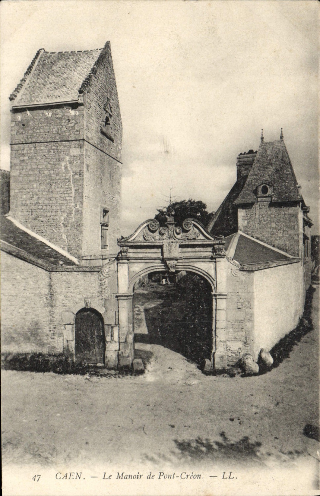 CPA Caen le Manoir de Pont Creon 