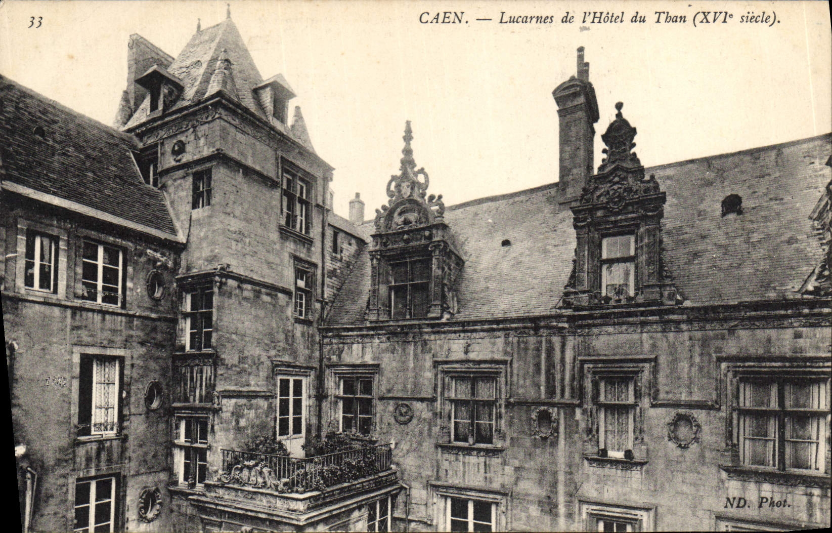 CPA Caen Lucarnes de l'hotel du Than XVI siecle