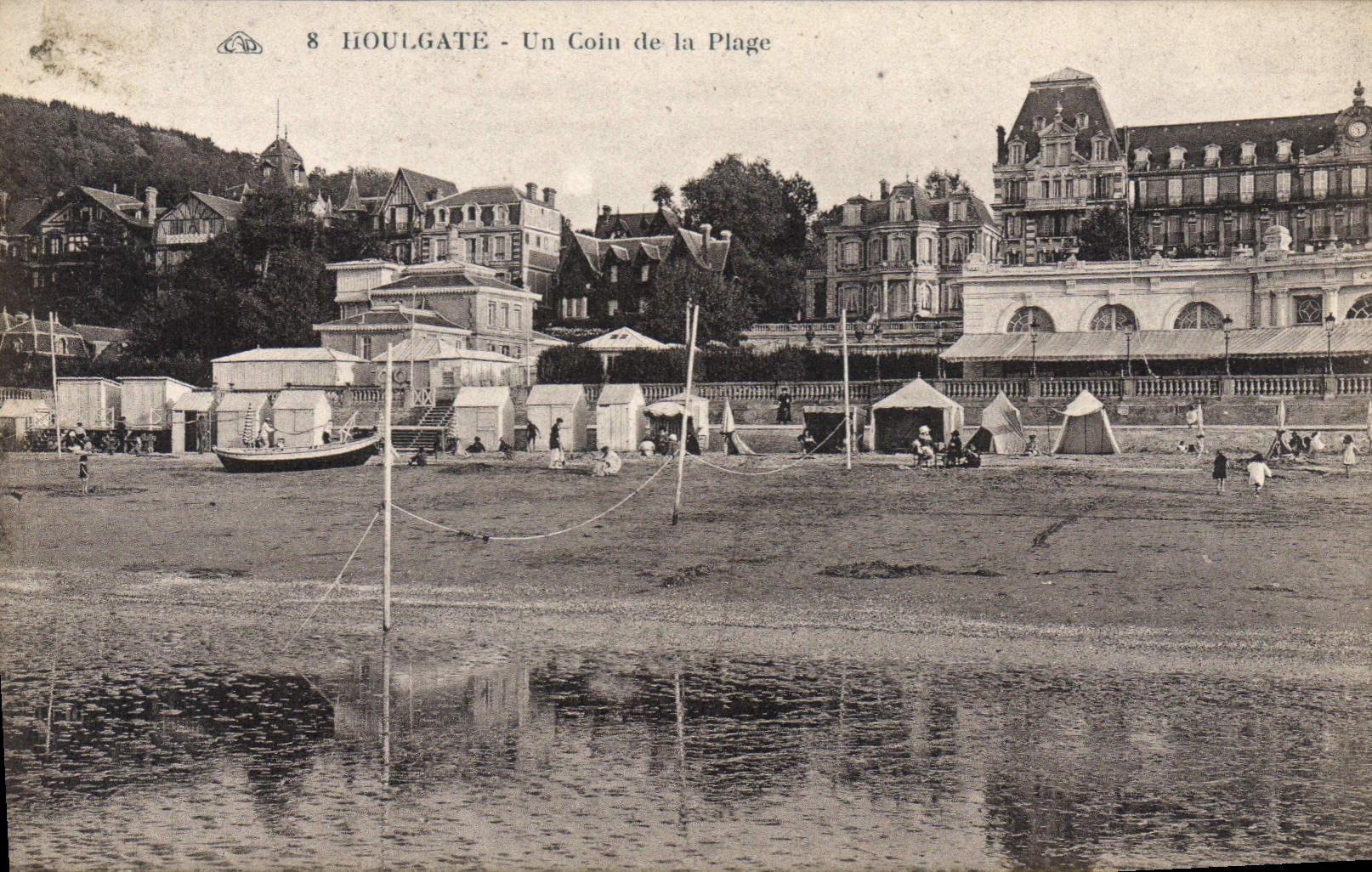 CPA Houlgate un coin de la plage 