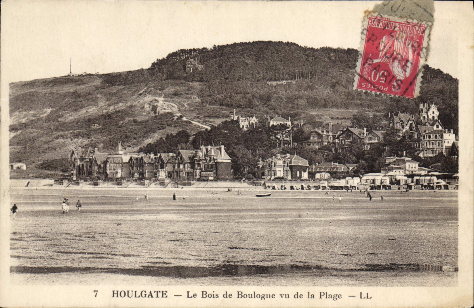CPA Houlgate le Bois de Boulogne vu de la plage