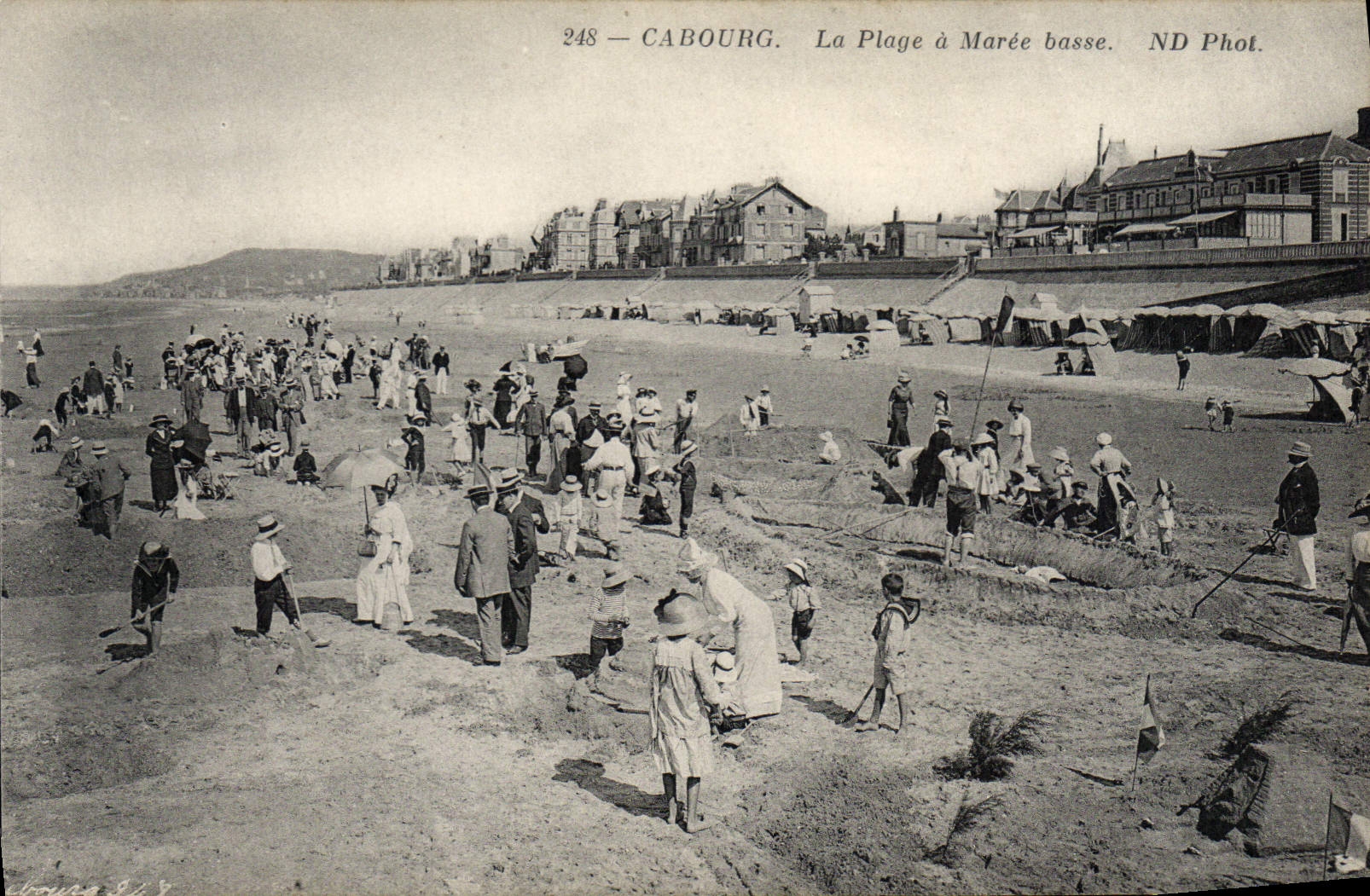 CPA Cabourg la plage a Maree basse 