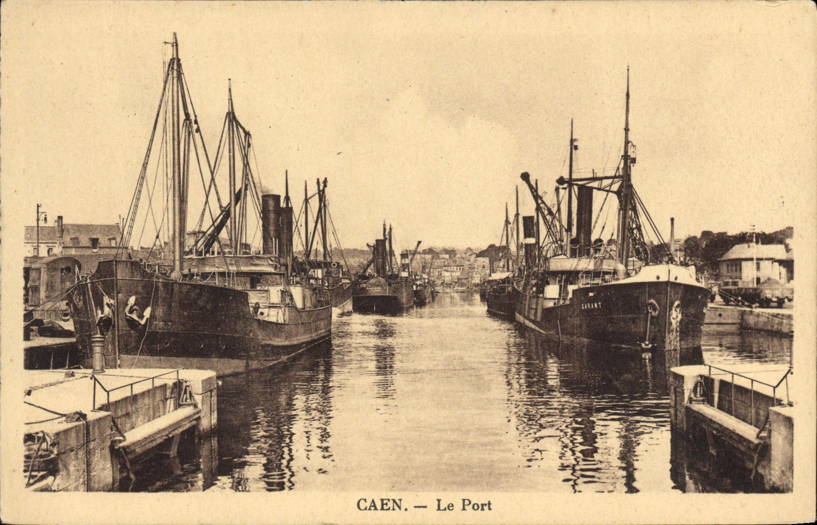 CPA Caen le port 