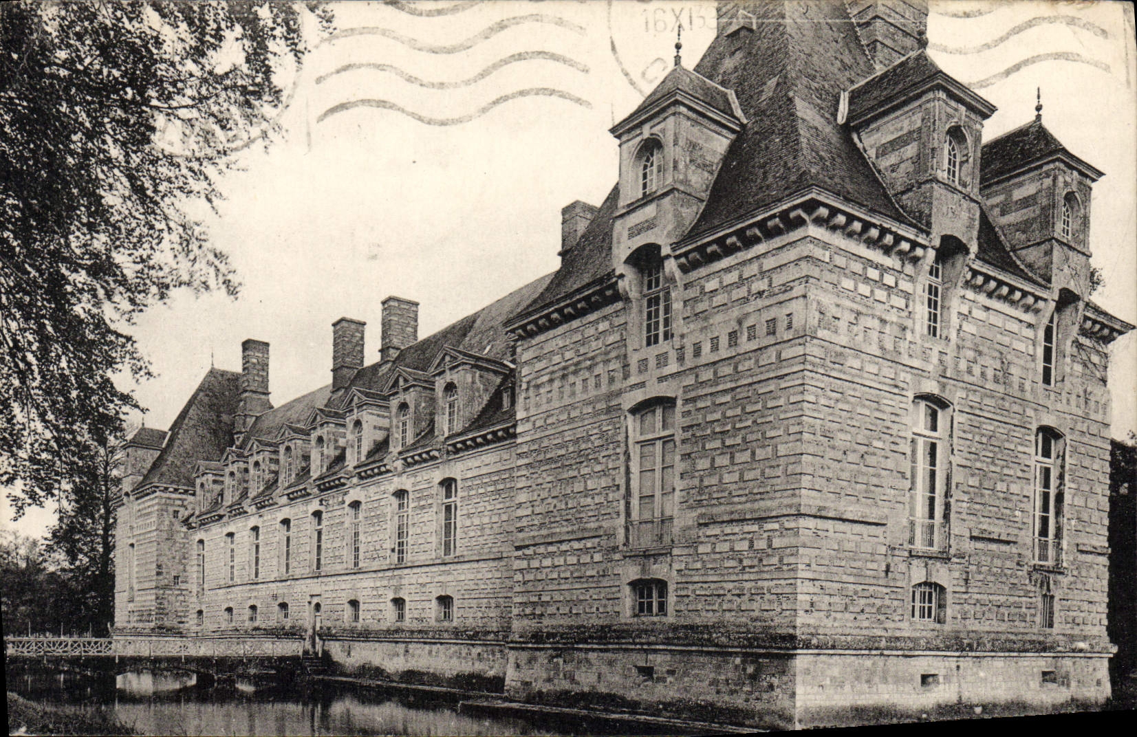 CPA Fervacques calvados chateau XVII siecle 