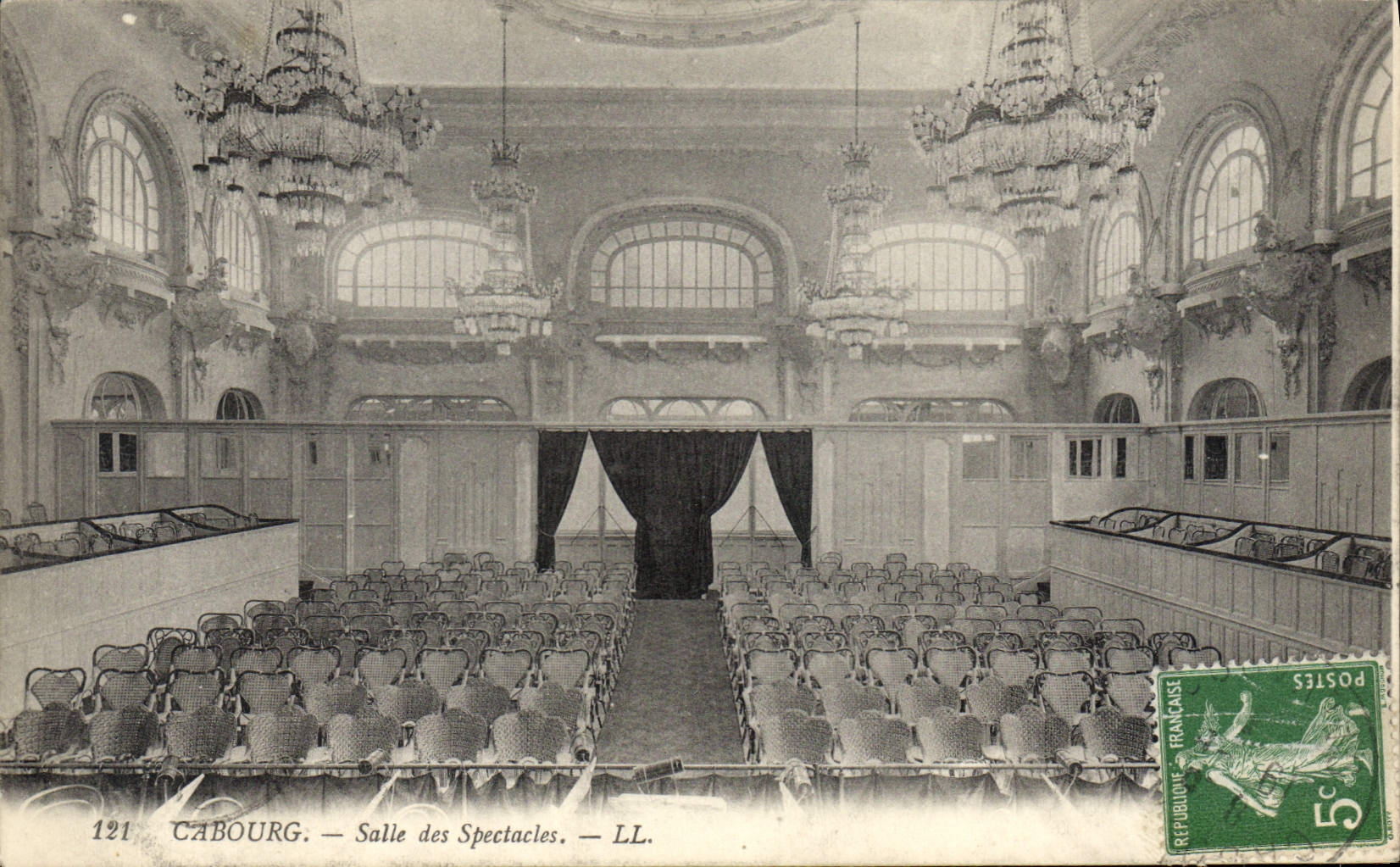 CPA Cabourg salle des Spectacles 