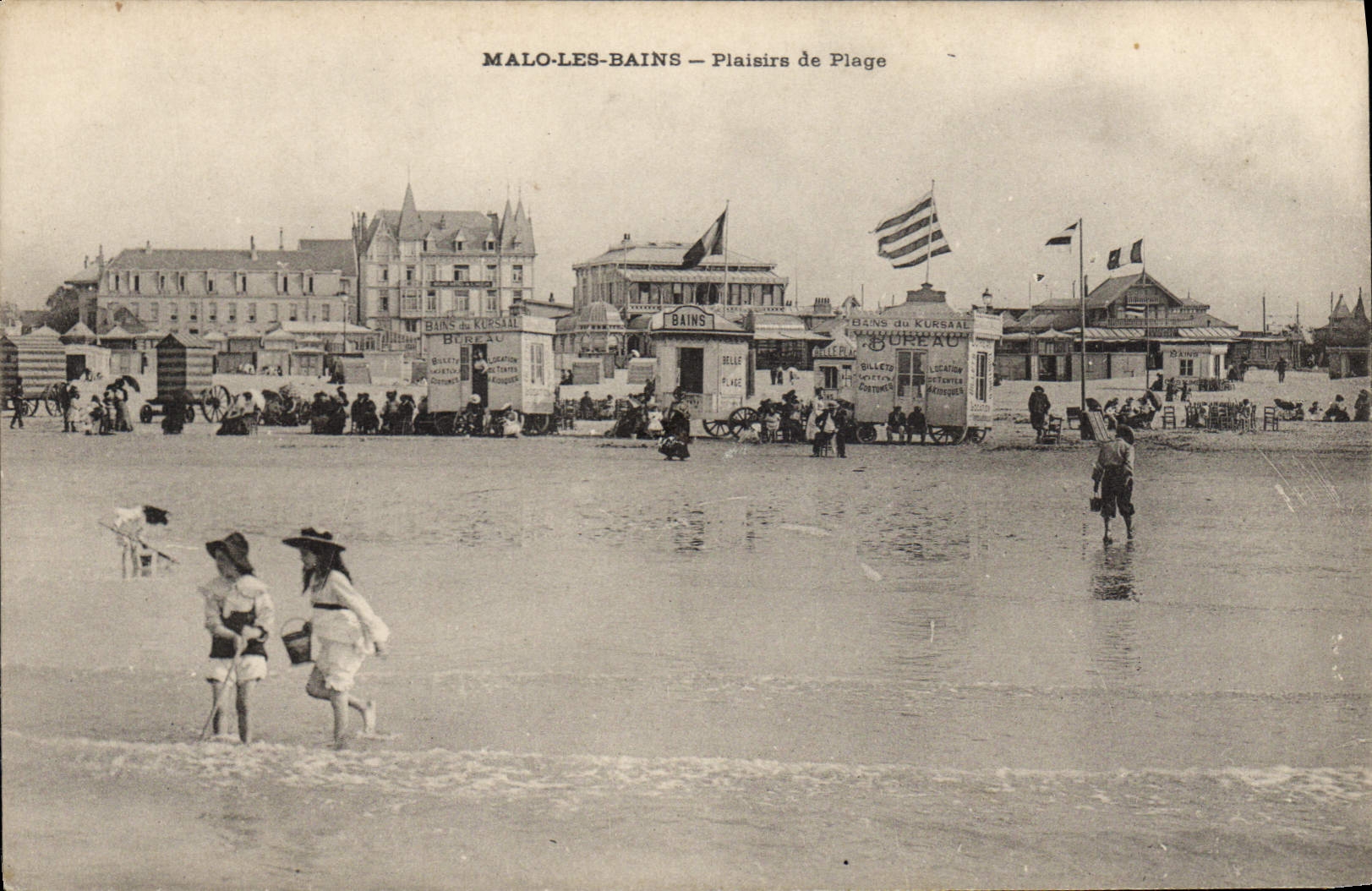 CPA Malo les Bains Plaisirs de Plage