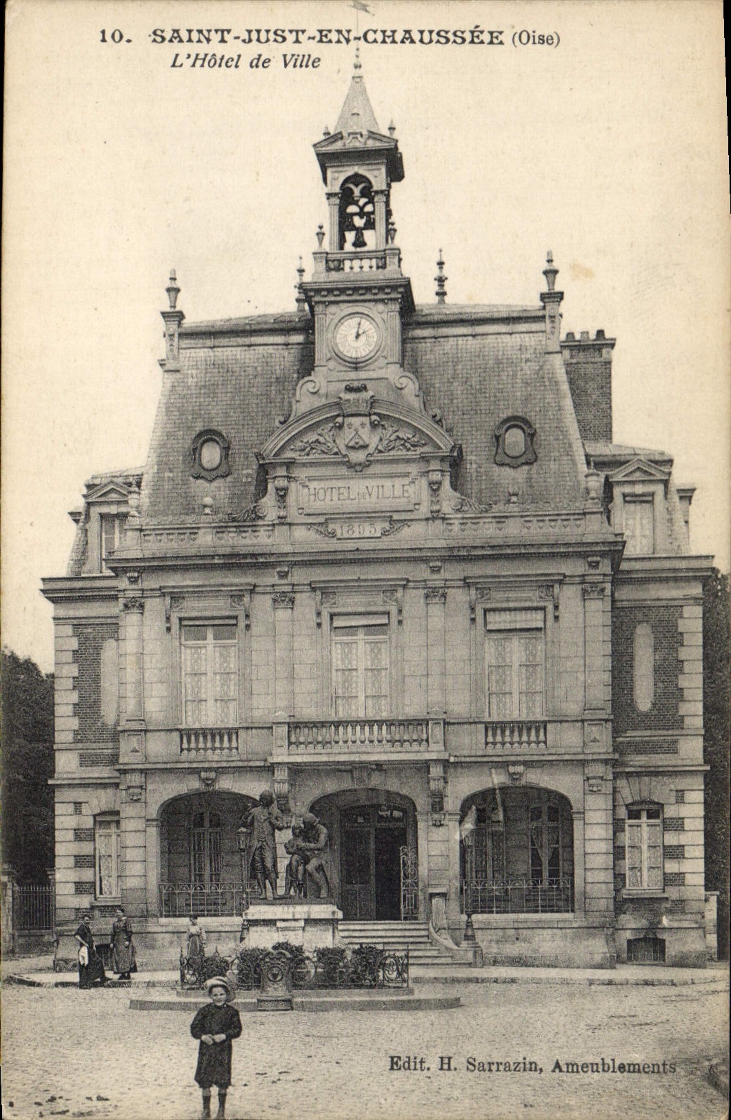 CPA St Just en Chaussee Oise L'Hotel de Ville