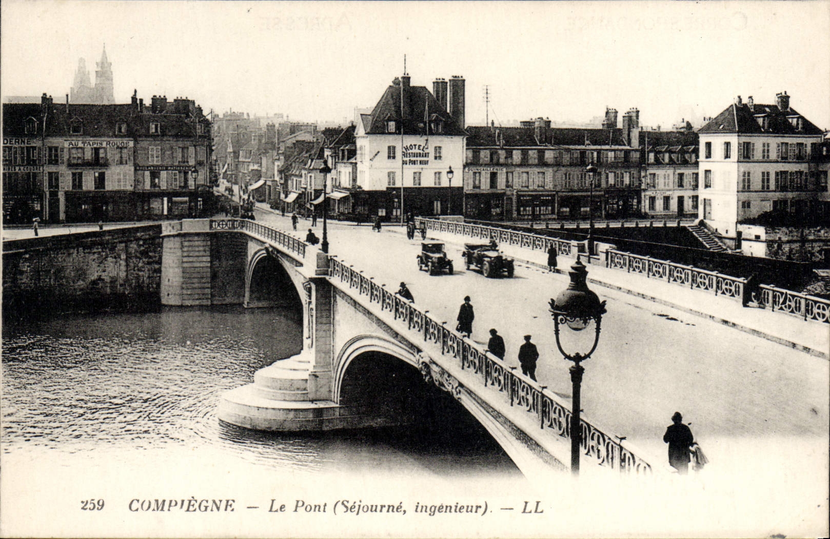 CPA Compiegne Le Pont Sejourne interieur