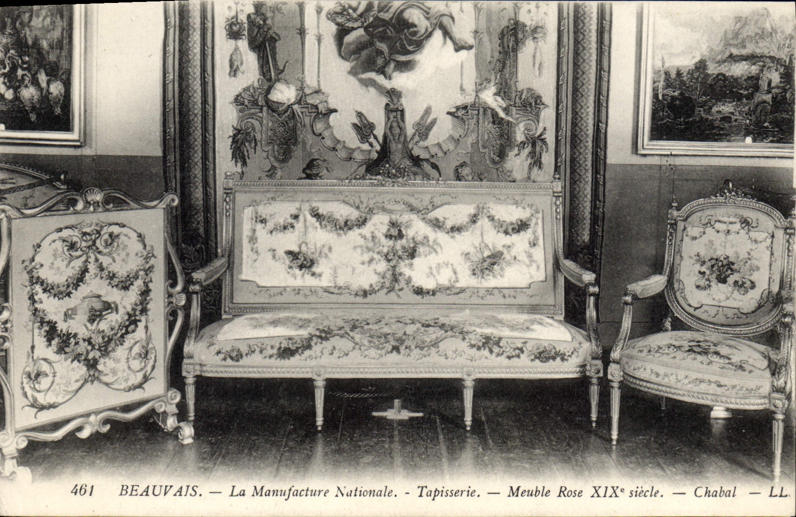 CPA Beauvais La Manufacture Nationale Tapisserie Meuble Rose XIX siecle